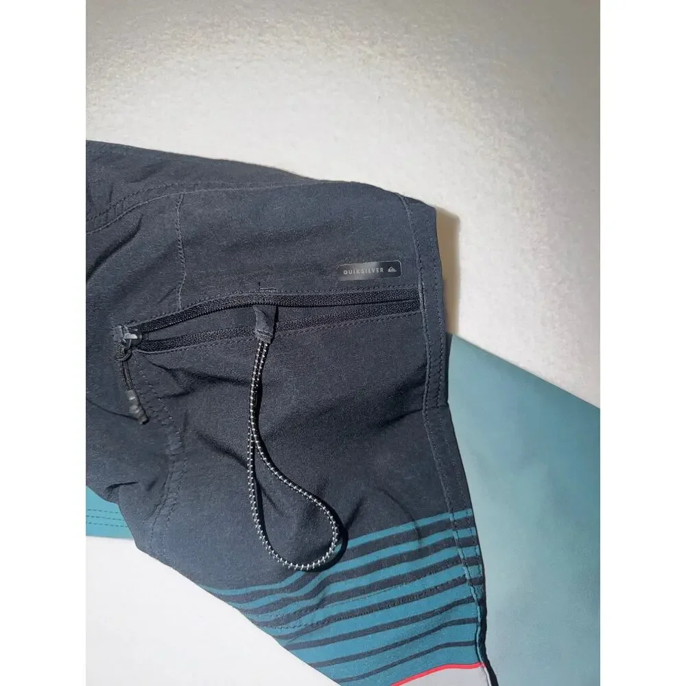 Quick Silver men’s highline board shorts